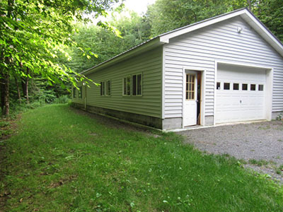 8647r