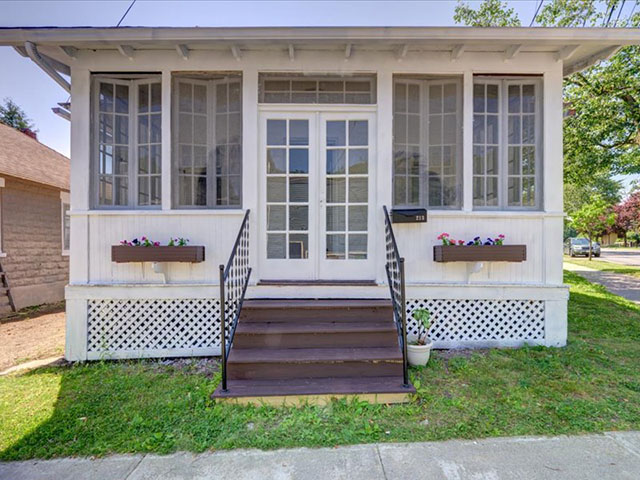 01-213 Main St-01