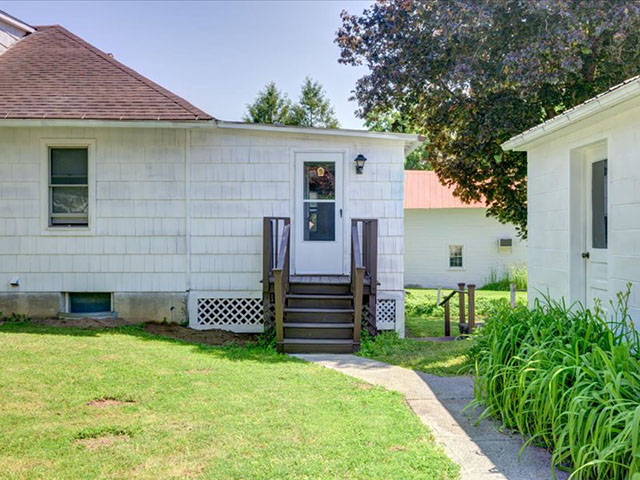 34-213 Main St-34