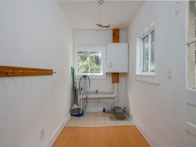 05-135 Schoolhouse Rd-02
