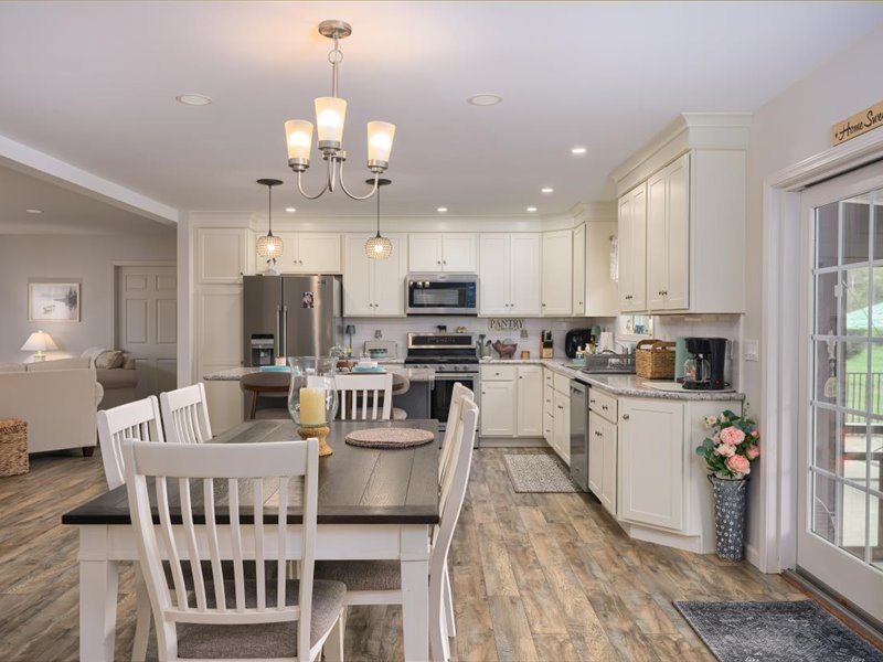 03-670 Glimmerglen Rd-03