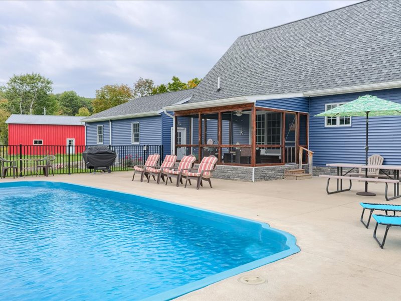 09-670 Glimmerglen Rd-09