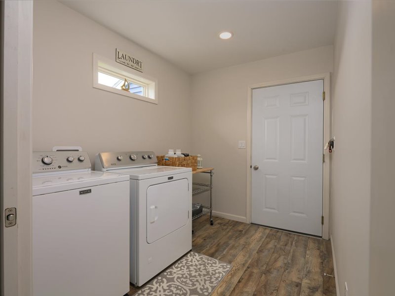 29-670 Glimmerglen Rd-29