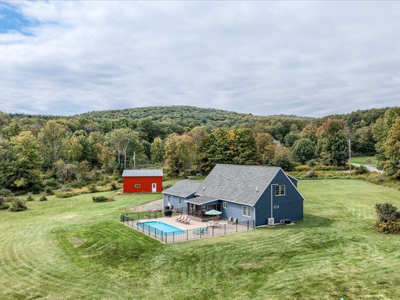 45-670 Glimmerglen Rd-45