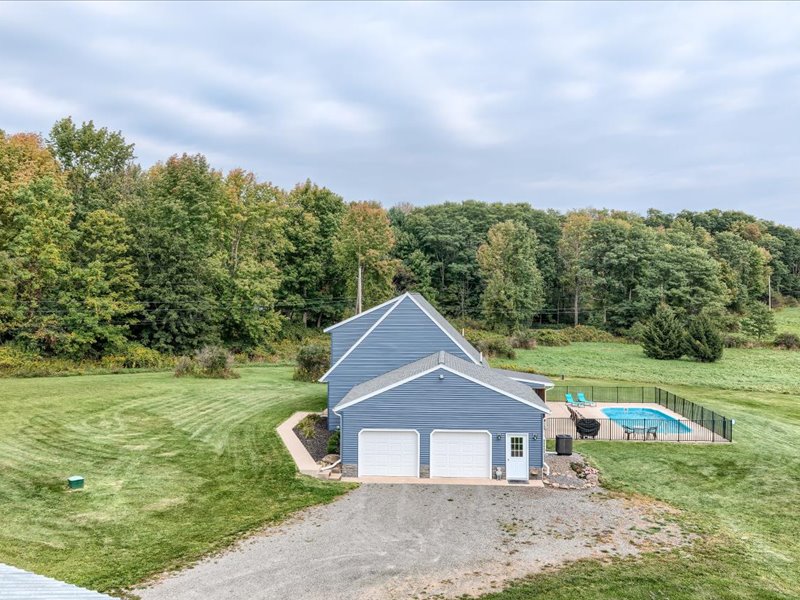 47-670 Glimmerglen Rd-47