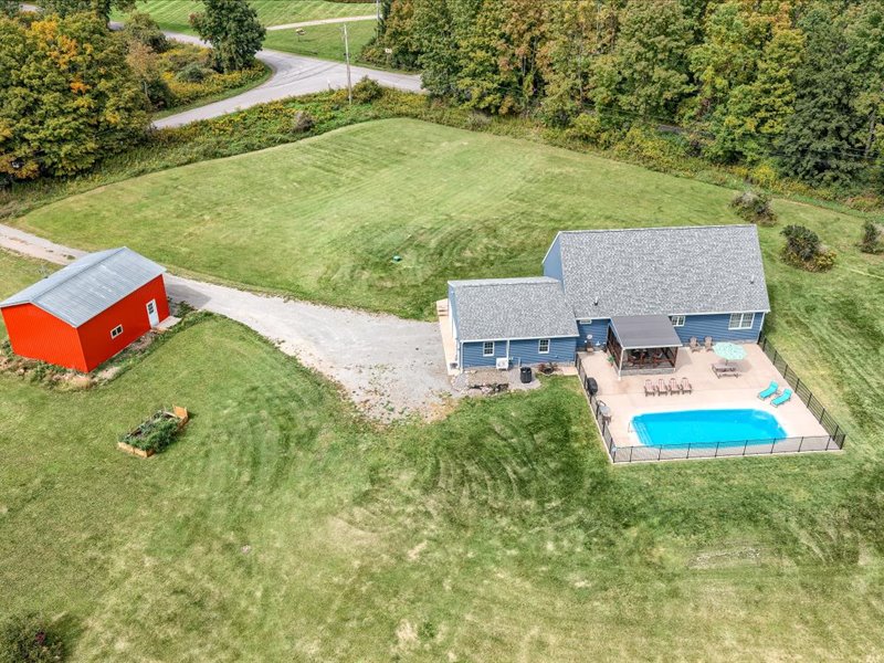 48-670 Glimmerglen Rd-48