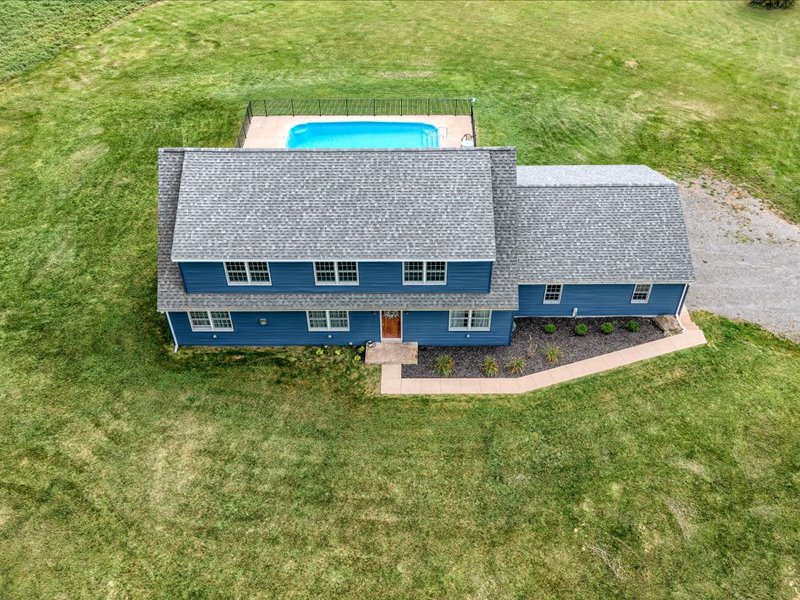 54-670 Glimmerglen Rd-54